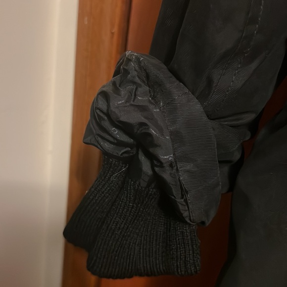 Pre-Owned TNA girls black magic winter coat S, missing fur attachment. - Picture 7 of 7